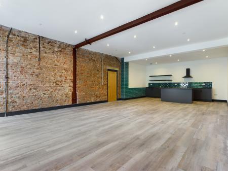 3 bedroom Flat to let in Kings Buildings, City Centre, Swansea, SA1