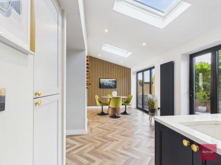 4 bedroom Detached house for sale in Pennard Road, Kittle, Swansea, SA3