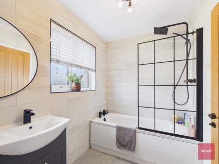 4 bedroom Detached house for sale in Pennard Road, Kittle, Swansea, SA3