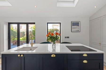 4 bedroom Detached house for sale in Pennard Road, Kittle, Swansea, SA3