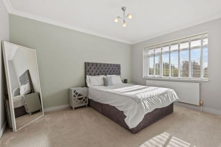 4 bedroom Detached house for sale in Pennard Road, Kittle, Swansea, SA3