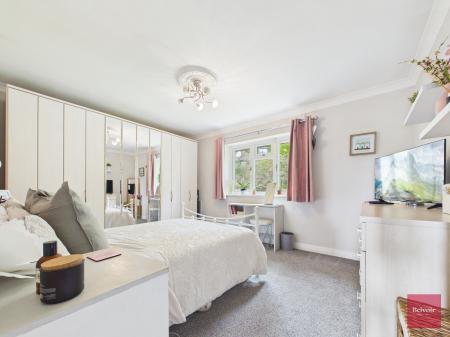 2 bedroom Flat for sale in Penlan Crescent, Uplands, Swansea, SA2