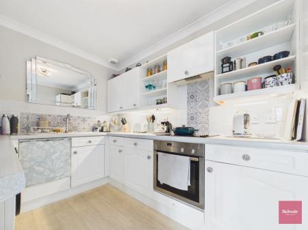 2 bedroom Flat for sale in Penlan Crescent, Uplands, Swansea, SA2