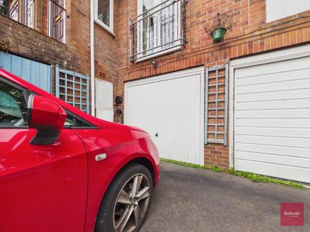 2 bedroom Flat for sale in Penlan Crescent, Uplands, Swansea, SA2