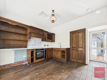 3 bedroom Detached house to let in Southgate Road, Southgate, Swansea, SA3