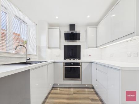 2 bedroom Terraced House to let in Clos Ysgallen, Llansamlet, Swansea, SA7