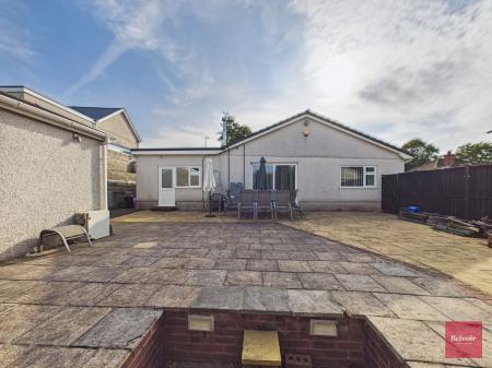 5 bedroom Detached bungalow for sale in Carmarthen Road, Fforestfach, Swansea, SA5