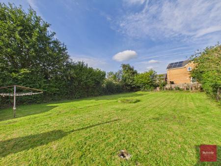 5 bedroom Detached bungalow for sale in Carmarthen Road, Fforestfach, Swansea, SA5