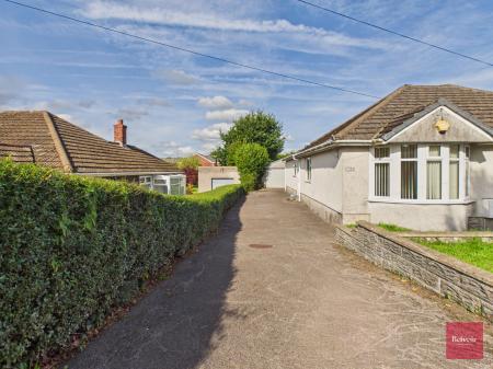 5 bedroom Detached bungalow for sale in Carmarthen Road, Fforestfach, Swansea, SA5