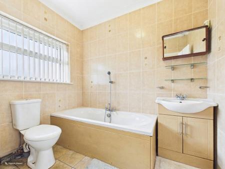 5 bedroom Detached bungalow for sale in Carmarthen Road, Fforestfach, Swansea, SA5