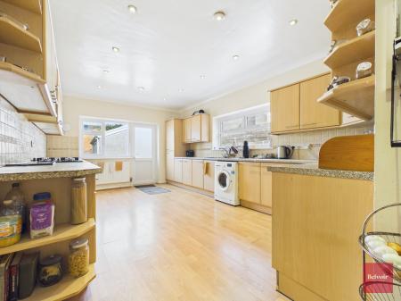 5 bedroom Detached bungalow for sale in Carmarthen Road, Fforestfach, Swansea, SA5