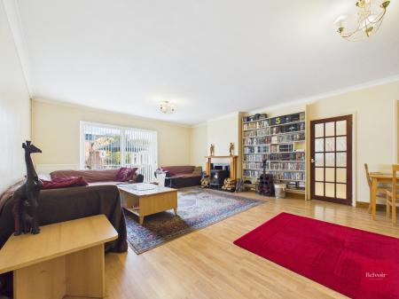 5 bedroom Detached bungalow for sale in Carmarthen Road, Fforestfach, Swansea, SA5