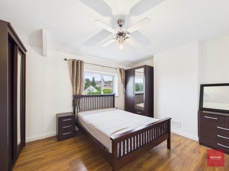 4 bedroom Semi-detached house for sale in Townhill Road, Mayhill, Swansea, SA1