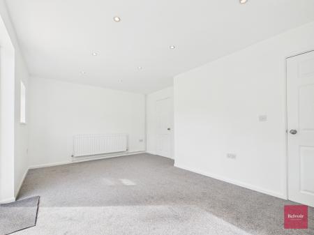 2 bedroom Semi-detached bungalow to let in Lan Coed, Winch Wen, Swansea, SA1