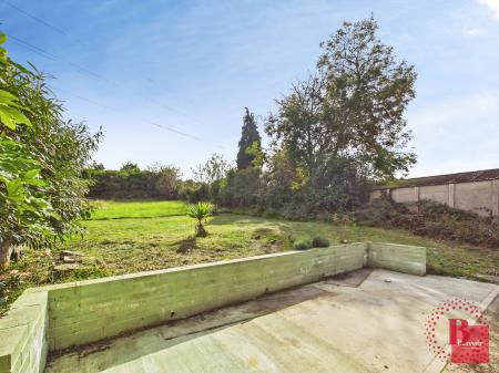 2 bedroom Semi-detached bungalow to let in Lan Coed, Winch Wen, Swansea, SA1