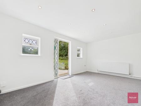 2 bedroom Semi-detached bungalow to let in Lan Coed, Winch Wen, Swansea, SA1