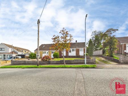 2 bedroom Semi-detached bungalow to let in Lan Coed, Winch Wen, Swansea, SA1