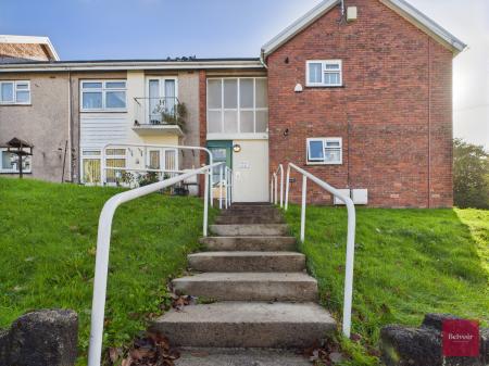 3 bedroom Flat for sale in Oak Ridge, Sketty, Swansea, SA2