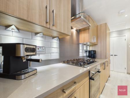 3 bedroom Flat for sale in Oak Ridge, Sketty, Swansea, SA2