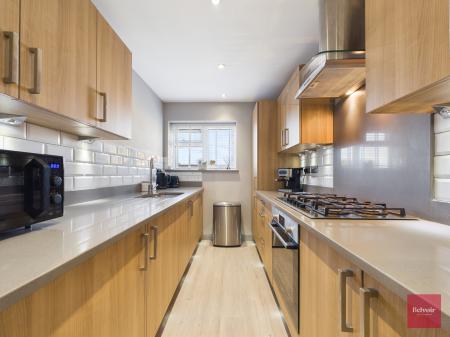 3 bedroom Flat for sale in Oak Ridge, Sketty, Swansea, SA2