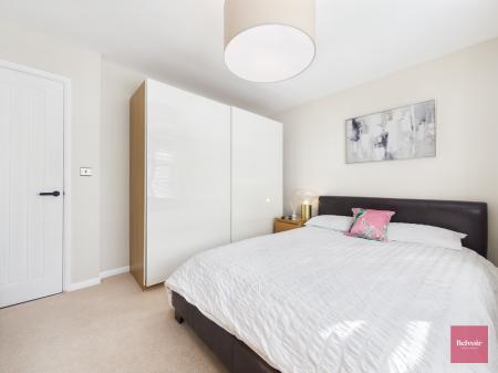 3 bedroom Flat for sale in Oak Ridge, Sketty, Swansea, SA2