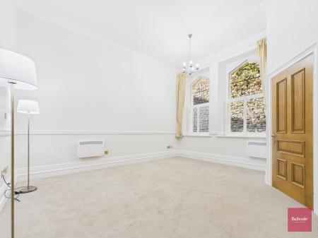 2 bedroom Flat to let in Langland Bay Manor, Langland, Swansea, SA3