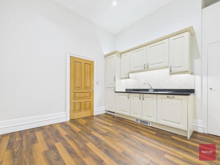 2 bedroom Flat to let in Langland Bay Manor, Langland, Swansea, SA3