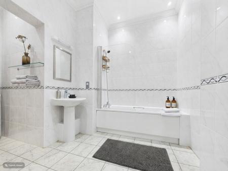 2 bedroom Flat for sale in Langland Bay Manor Langland Bay Road, Langland, Swansea, SA3