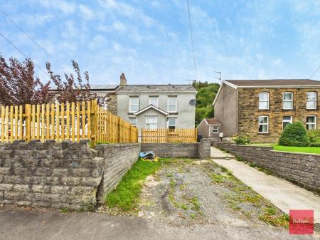 3 bedroom Semi-detached house to let in New Road, Ynysmeudwy, Pontardawe, Swansea, SA8