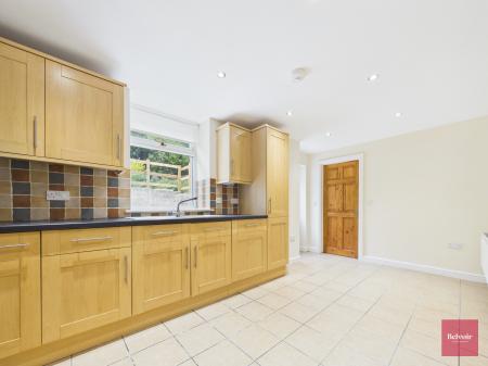 3 bedroom Semi-detached house to let in New Road, Ynysmeudwy, Pontardawe, Swansea, SA8