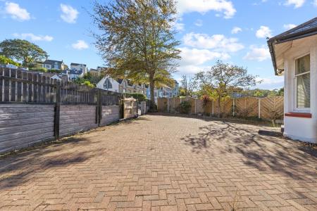 2 bedroom Bungalow for sale in Langland Road, Mumbles, Swansea, SA3