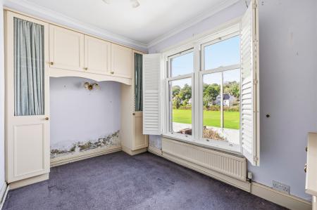 2 bedroom Bungalow for sale in Langland Road, Mumbles, Swansea, SA3