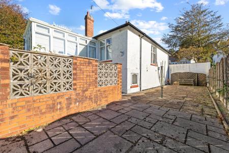 2 bedroom Bungalow for sale in Langland Road, Mumbles, Swansea, SA3