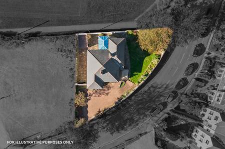 2 bedroom Bungalow for sale in Langland Road, Mumbles, Swansea, SA3