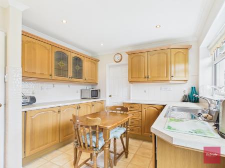 2 bedroom Detached house for sale in Withy Park, Bishopston, Swansea, SA3