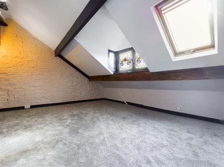 2 bedroom Maisonette to let in Newton Road, Mumbles, Swansea, SA3