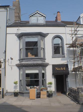 2 bedroom Maisonette to let in Newton Road, Mumbles, Swansea, SA3