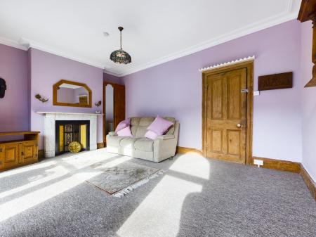 2 bedroom Maisonette to let in Newton Road, Mumbles, Swansea, SA3