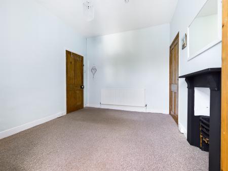 2 bedroom Maisonette to let in Newton Road, Mumbles, Swansea, SA3