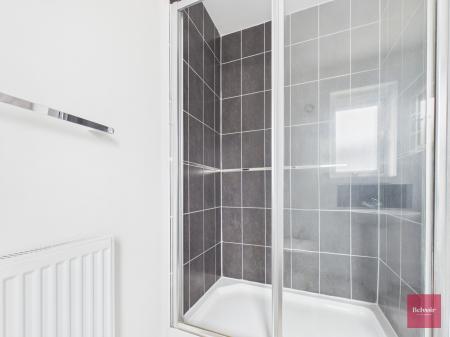 4 bedroom Town house to let in Phoebe Road, Copper Quarter, Swansea, SA1