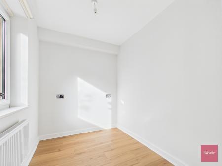 4 bedroom Town house to let in Phoebe Road, Copper Quarter, Swansea, SA1