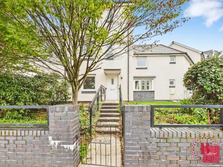4 bedroom Town house to let in Phoebe Road, Copper Quarter, Swansea, SA1