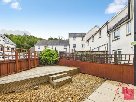 4 bedroom Town house to let in Phoebe Road, Copper Quarter, Swansea, SA1