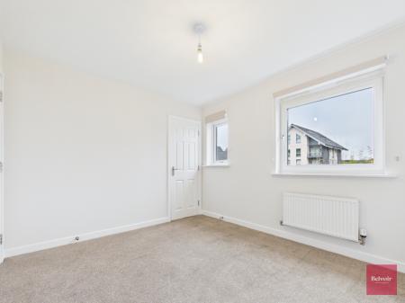 4 bedroom Town house to let in Phoebe Road, Copper Quarter, Swansea, SA1