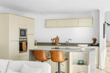 3 bedroom Detached house for sale in Aelybryn, Mumbles, Swansea, SA3