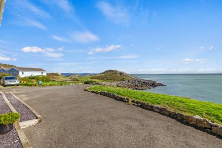 3 bedroom Detached house for sale in Aelybryn, Mumbles, Swansea, SA3