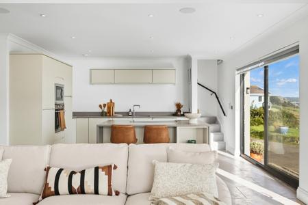 3 bedroom Detached house for sale in Aelybryn, Mumbles, Swansea, SA3