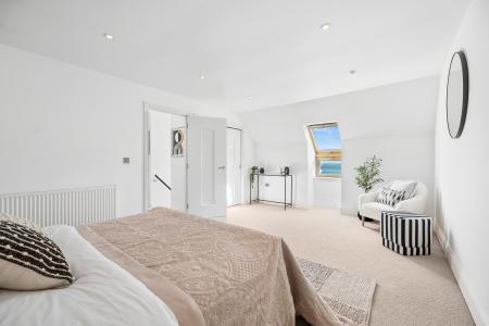 3 bedroom Detached house for sale in Aelybryn, Mumbles, Swansea, SA3
