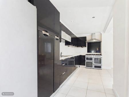 2 bedroom Semi-detached house for sale in West Cross Avenue, West Cross, Swansea, SA3
