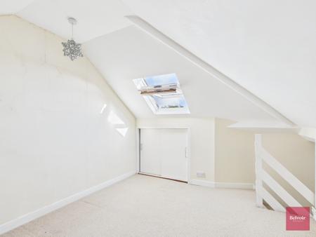 2 bedroom Semi-detached house for sale in West Cross Avenue, West Cross, Swansea, SA3